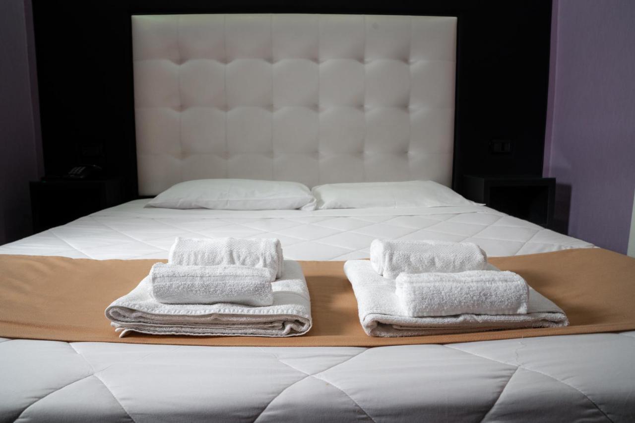 Sweet Central Hotel Caserta Dış mekan fotoğraf